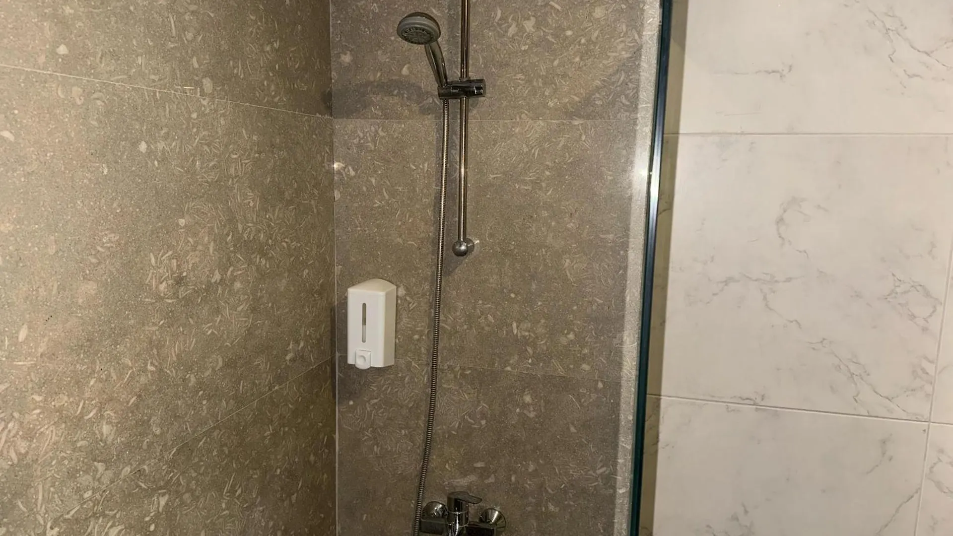 Aderans Hotel Istanbul 0*,  Turcia